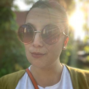 Meet your Posher, Marisa